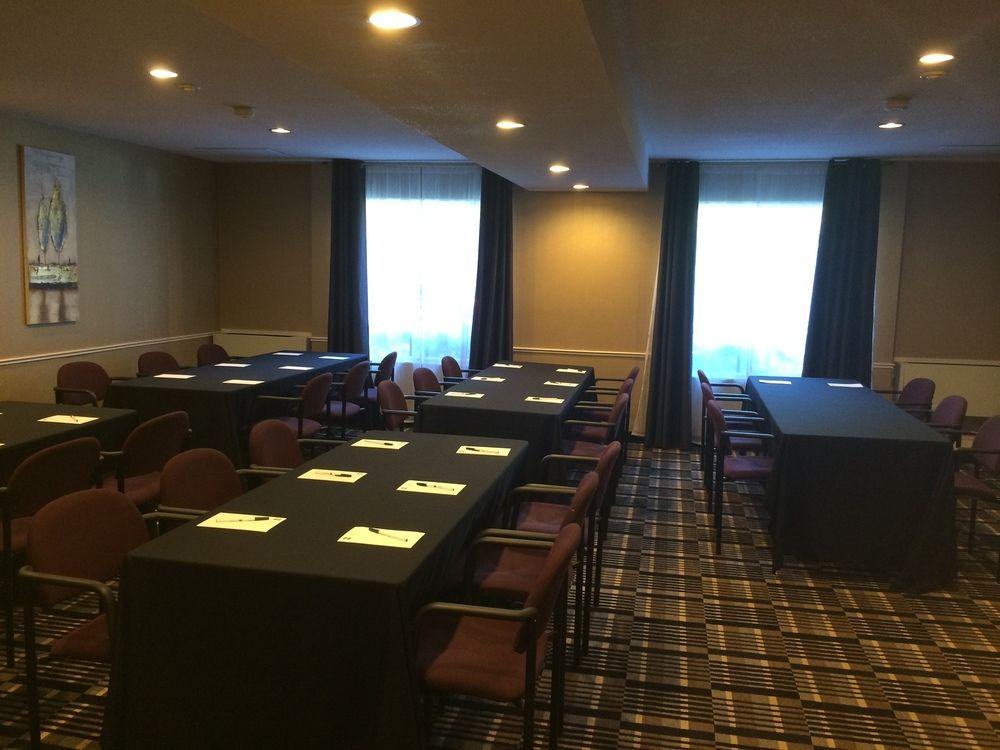 Hotel Doubletree By Hilton St. John'S Harbourview Extérieur photo