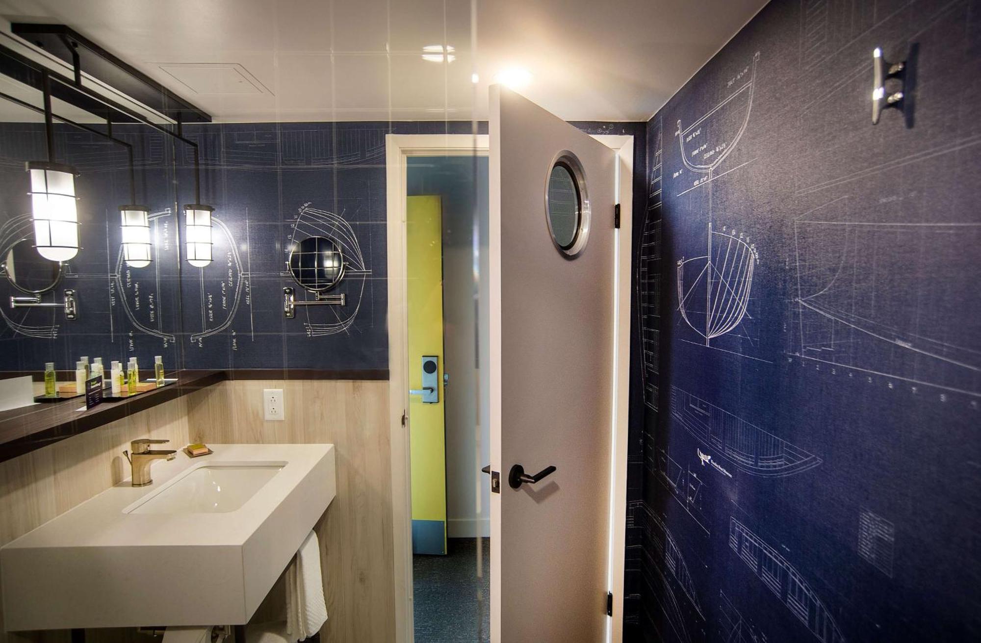 Hotel Doubletree By Hilton St. John'S Harbourview Extérieur photo