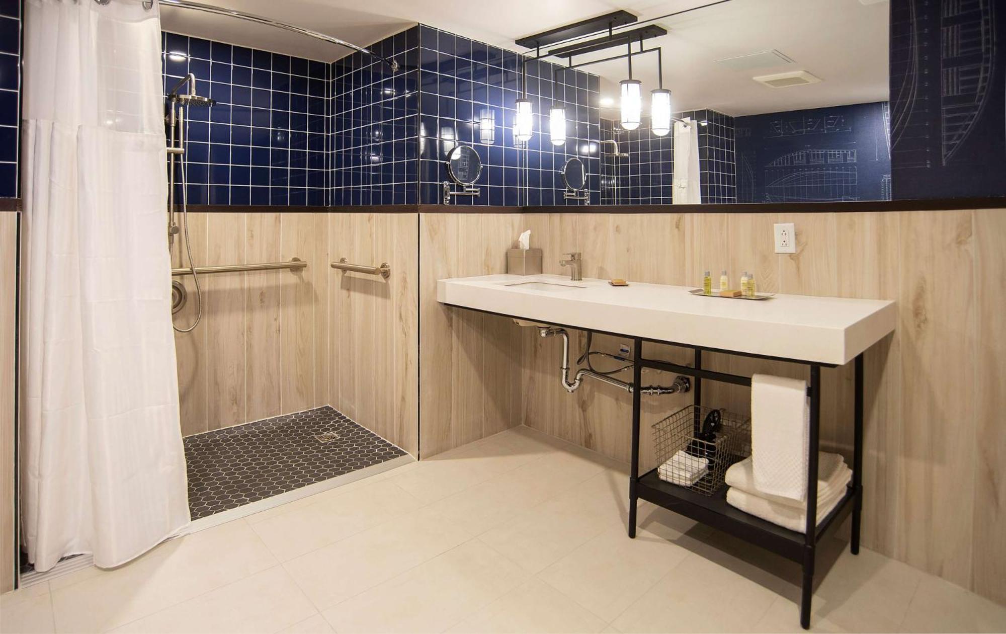 Hotel Doubletree By Hilton St. John'S Harbourview Extérieur photo