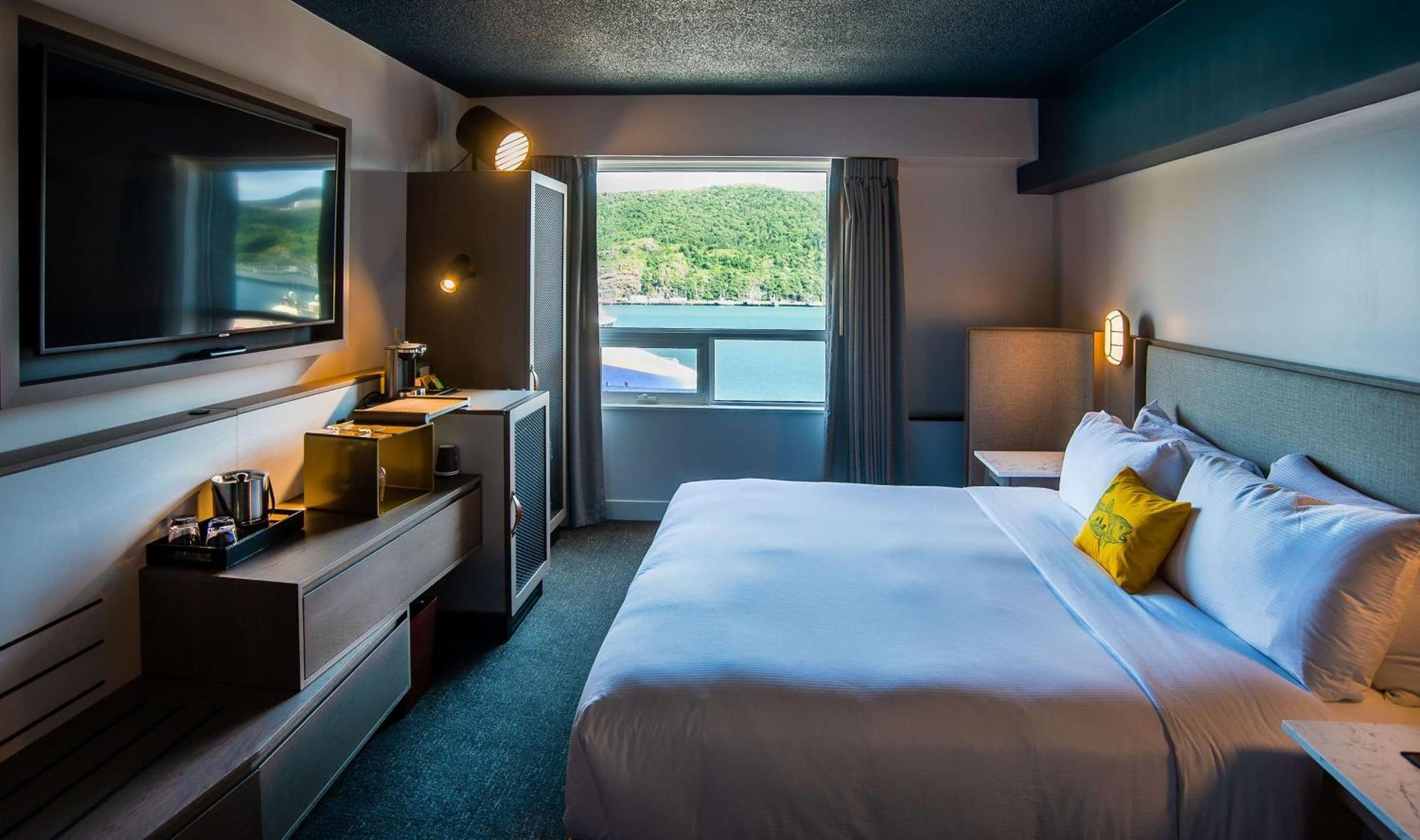 Hotel Doubletree By Hilton St. John'S Harbourview Extérieur photo