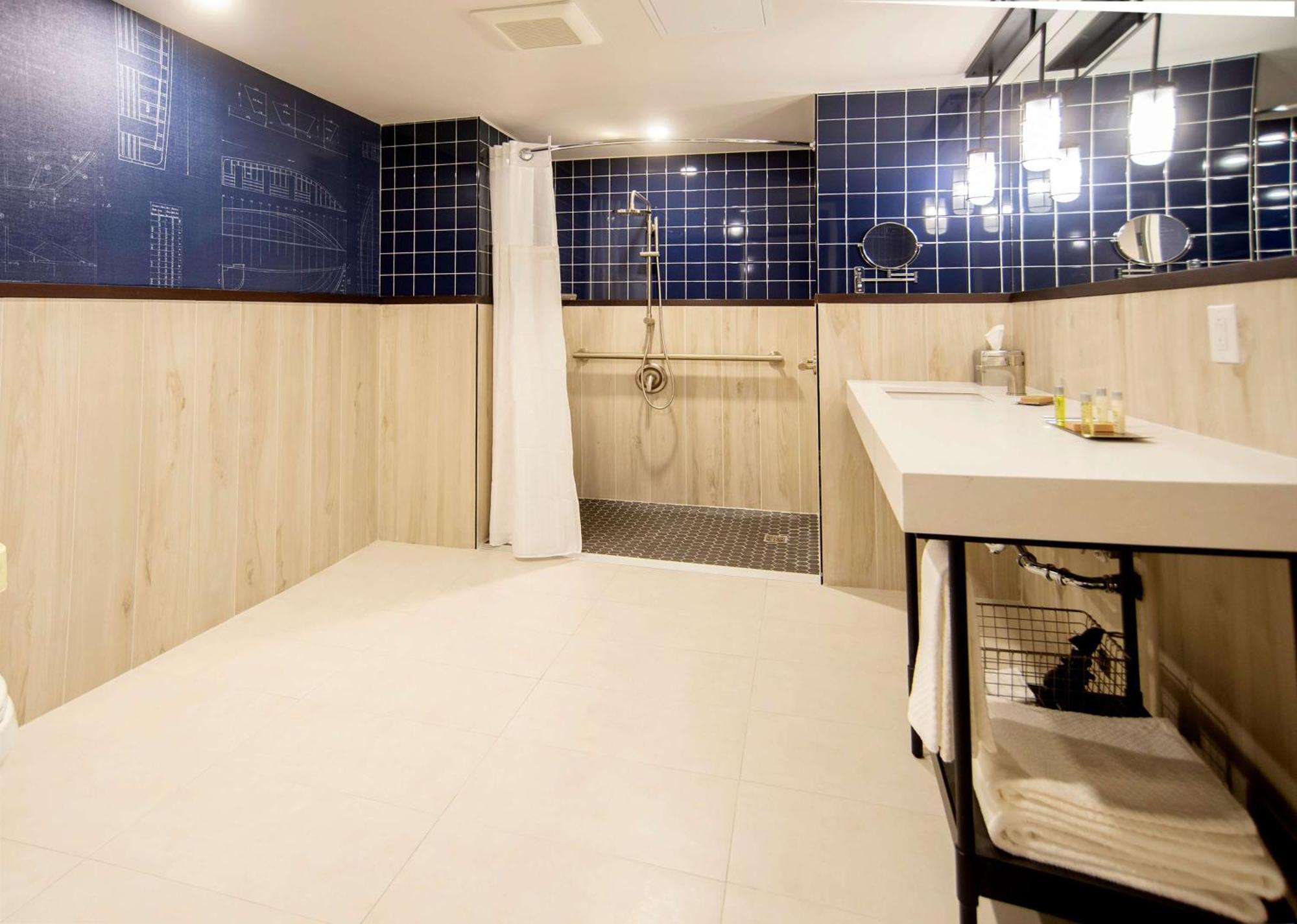 Hotel Doubletree By Hilton St. John'S Harbourview Extérieur photo