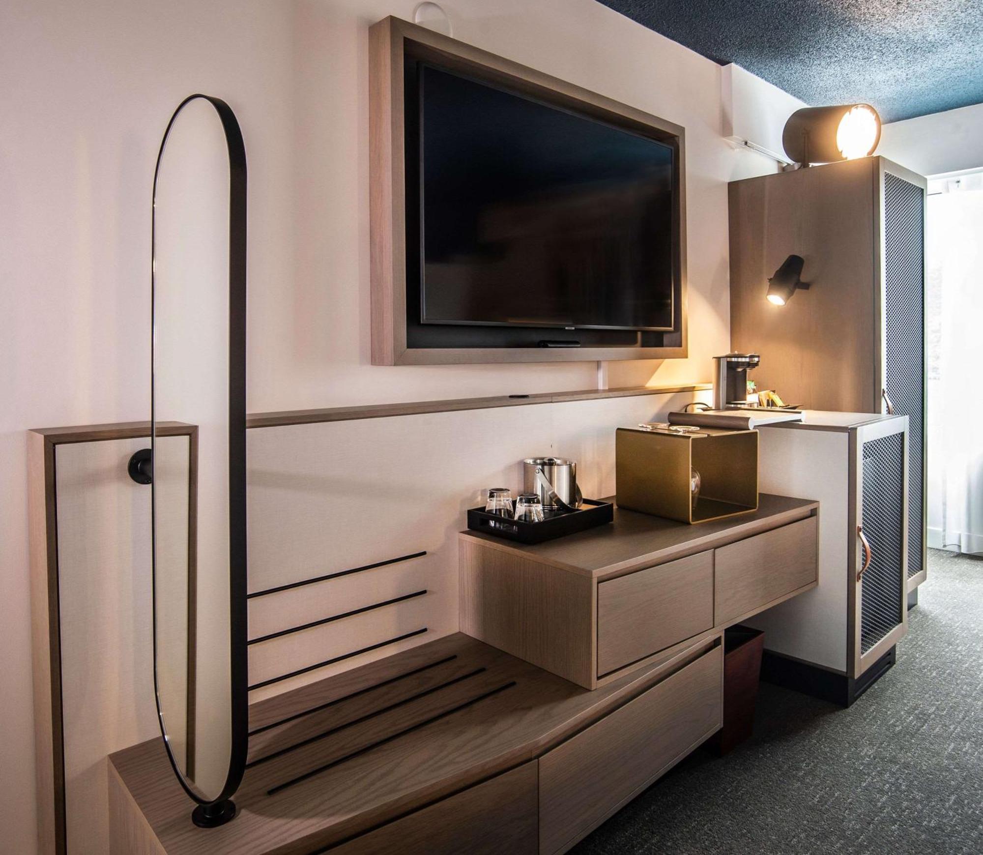 Hotel Doubletree By Hilton St. John'S Harbourview Extérieur photo